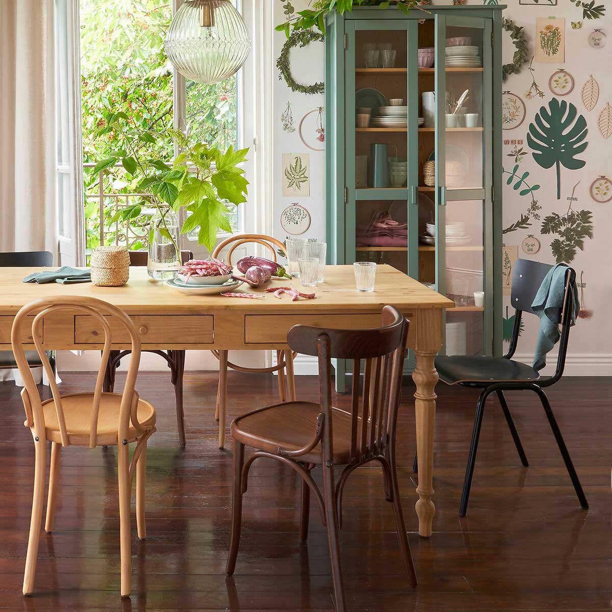 Cozinha em Estilo Vintage: Crie um Ambiente Elegante com Tons Pastel e Detalhes!