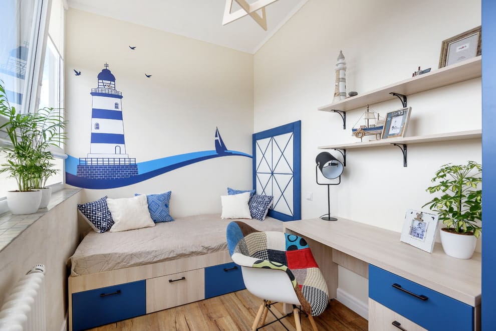Çocuk Odası Tasarlarken Dikkate Alınması Gereken 3 Şey.  Küçük ama çok kompakt ve işlevsel oda için beyaz ve mavi Deniz teması