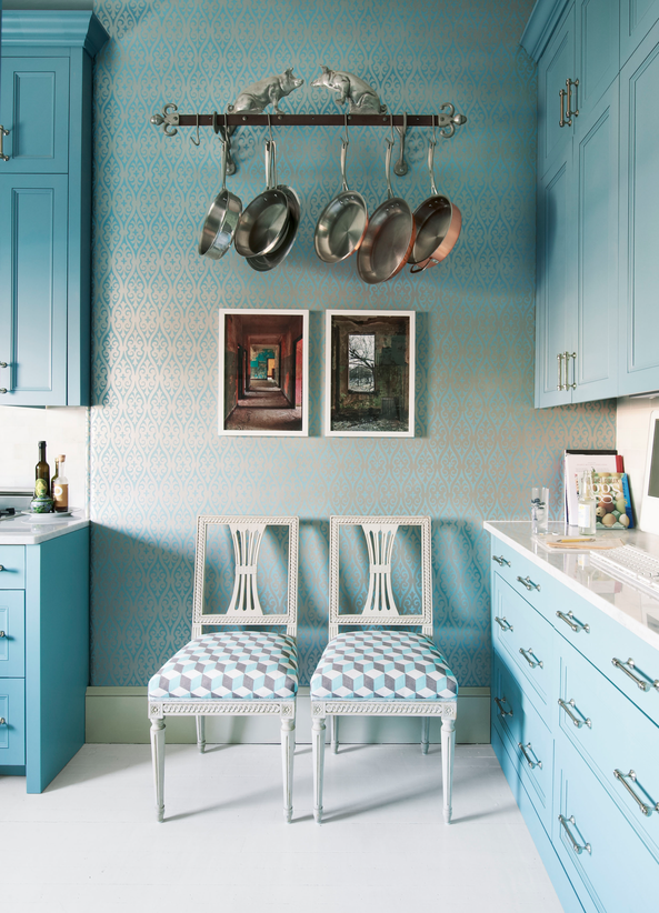 mutfak açık mavi dolaplar boyama duvar kağıdı fikirleri