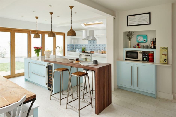 mavi ada retro dokunuşlu modern mutfak