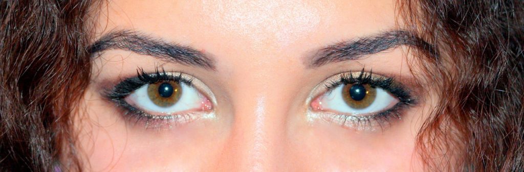 la signification des yeux marrons