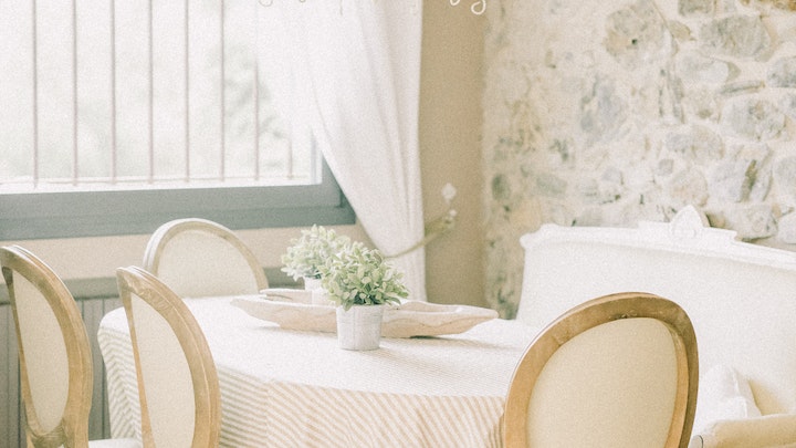 6 dicas para decorar uma sala de jantar elegante e aconchegante