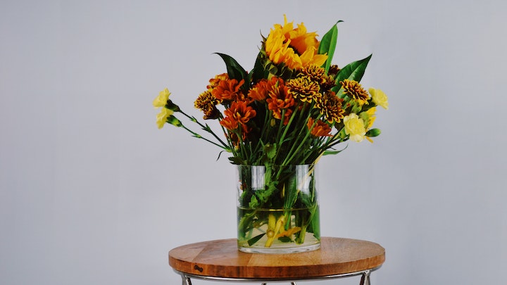 masada-doğal-çiçeklerle-vazo