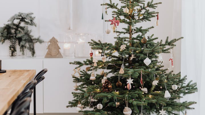 7 equívocos que você deve evitar na hora de decorar a árvore de Natal