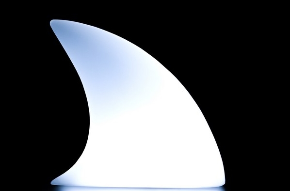 köpek balığı lamba Karanlığı bile ürküten lamba